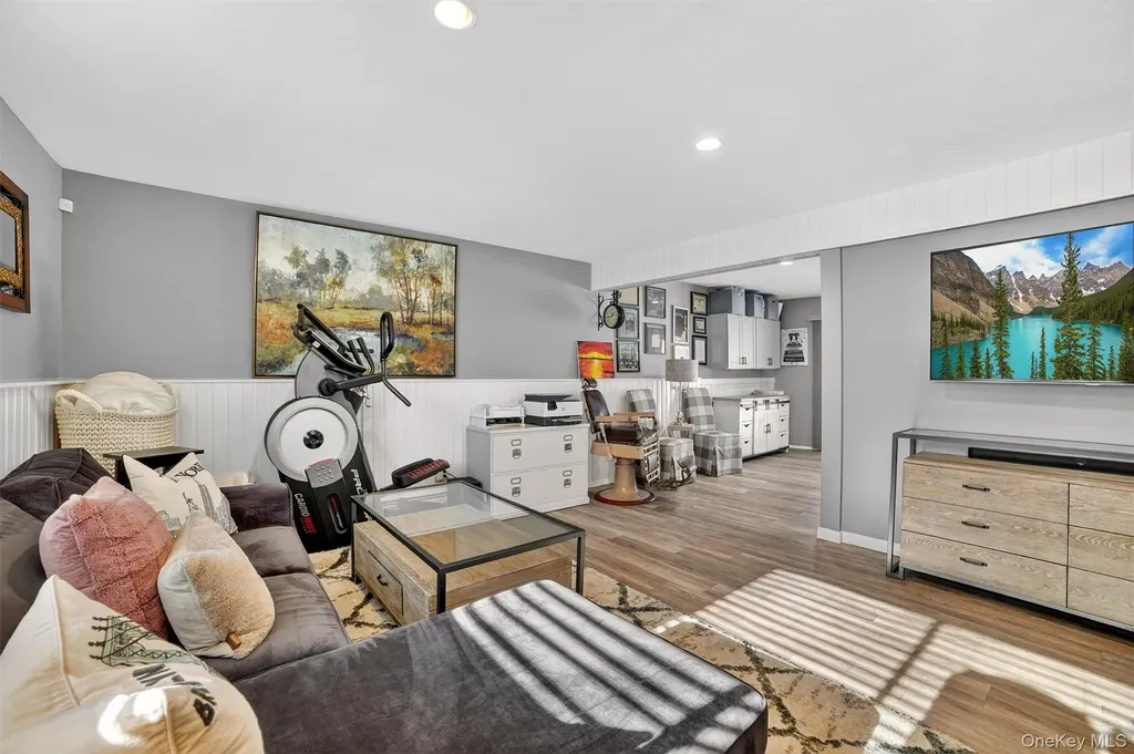 13 Watergate Drive Amawalk NY 10501