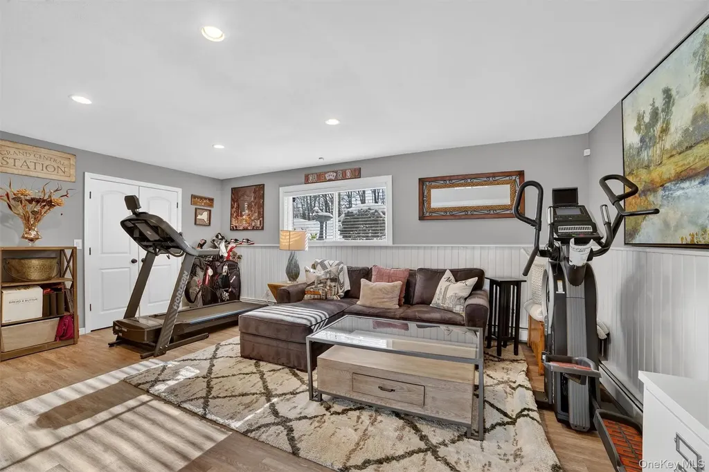 13 Watergate Drive Amawalk NY 10501