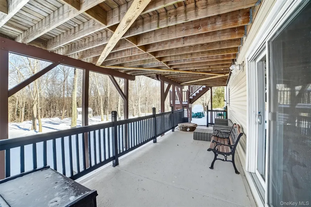 13 Watergate Drive Amawalk NY 10501