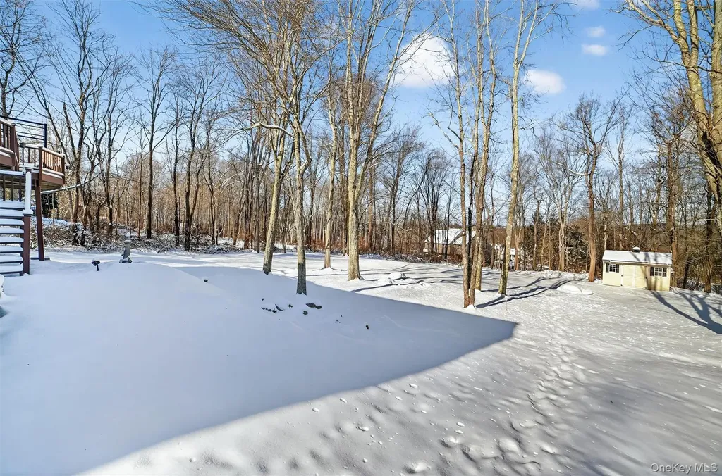 13 Watergate Drive Amawalk NY 10501
