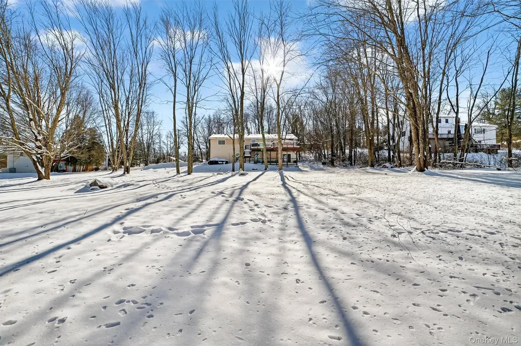 13 Watergate Drive Amawalk NY 10501