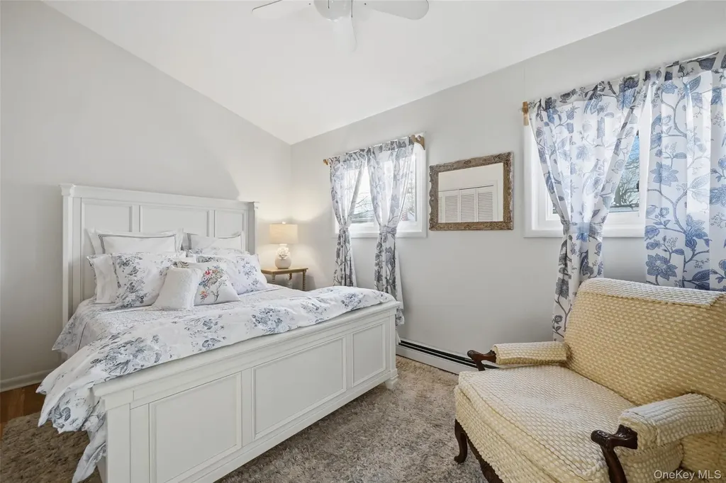 36 Oak Lane Wading River NY 11792