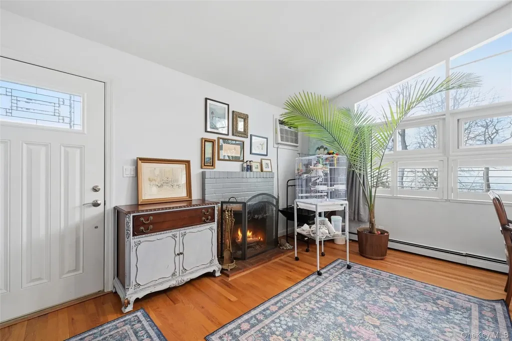36 Oak Lane Wading River NY 11792
