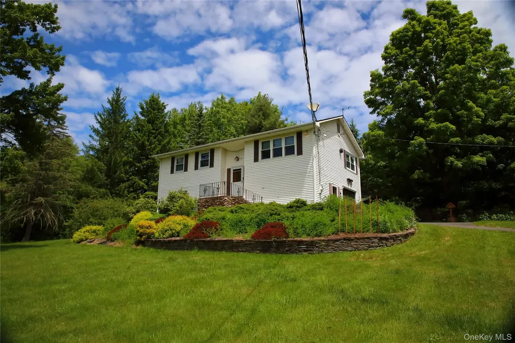 34 Old Road Windham NY 12496