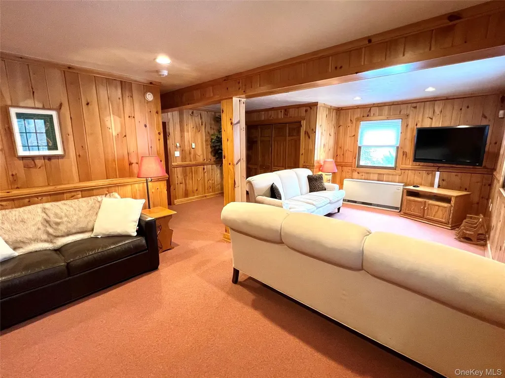 34 Old Road Windham NY 12496