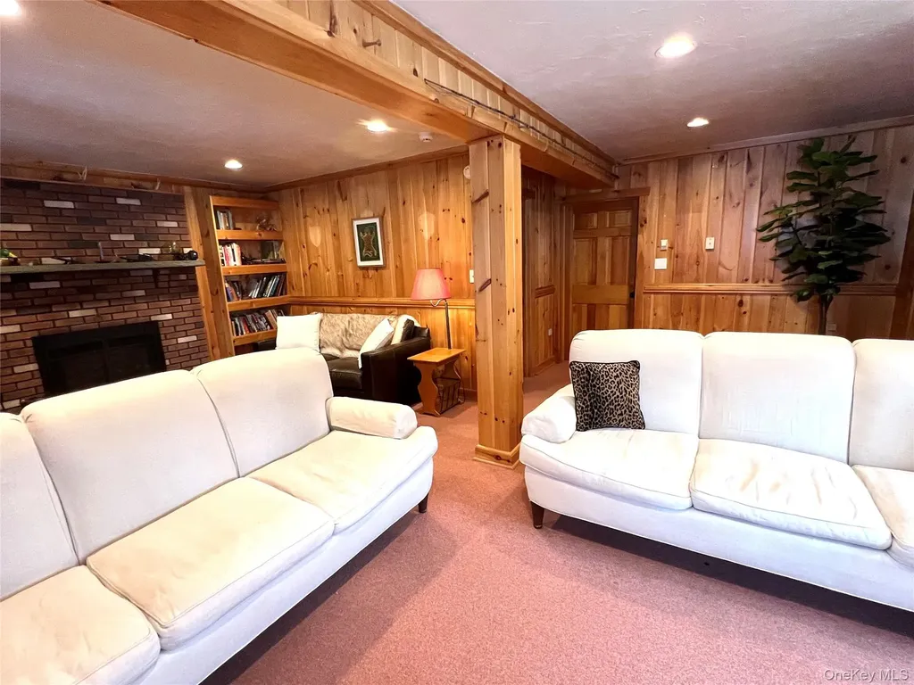 34 Old Road Windham NY 12496