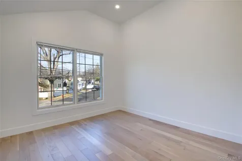 1 Manhasset Avenue Port Washington NY 11050
