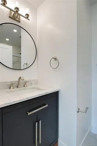 1 Manhasset Avenue Port Washington NY 11050