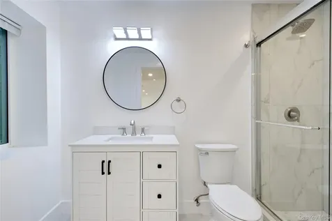 1 Manhasset Avenue Port Washington NY 11050