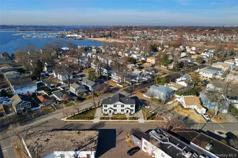1 Manhasset Avenue Port Washington NY 11050