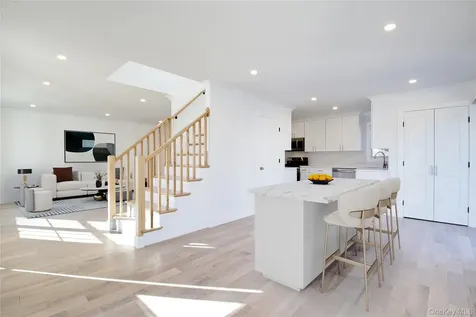 1 Manhasset Avenue Port Washington NY 11050
