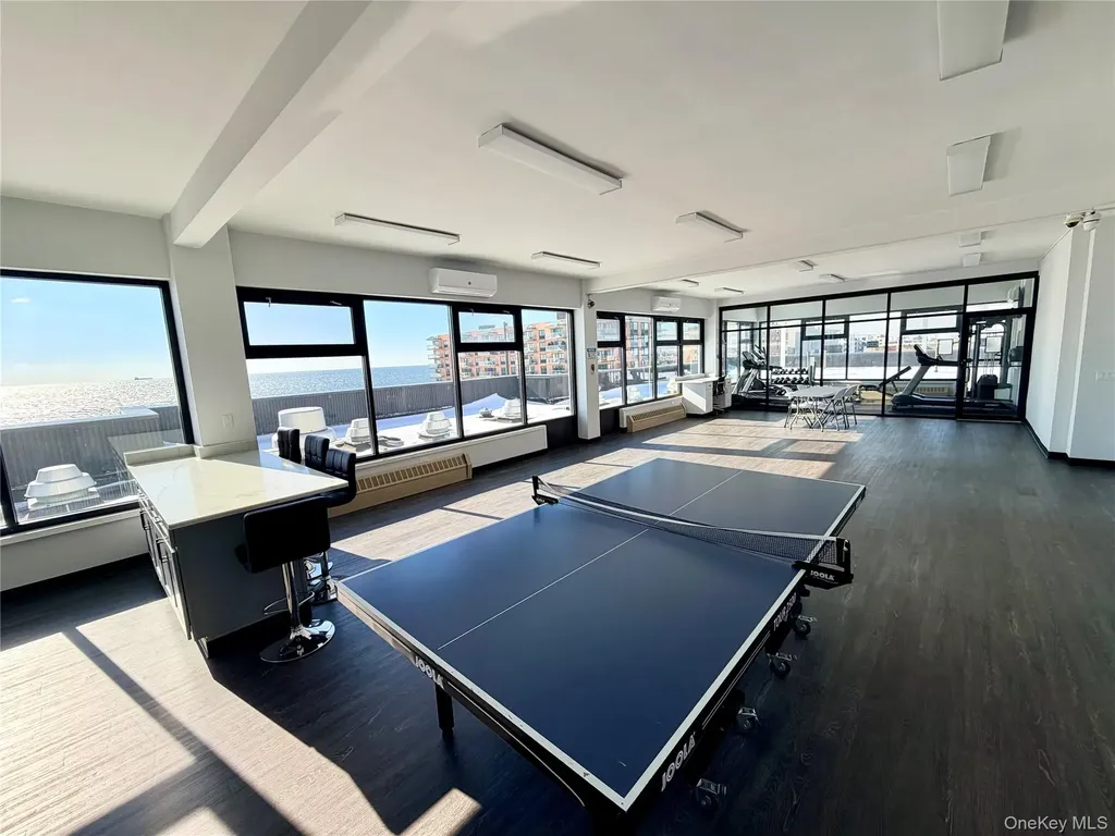 1 E Broadway Long Beach NY 11561
