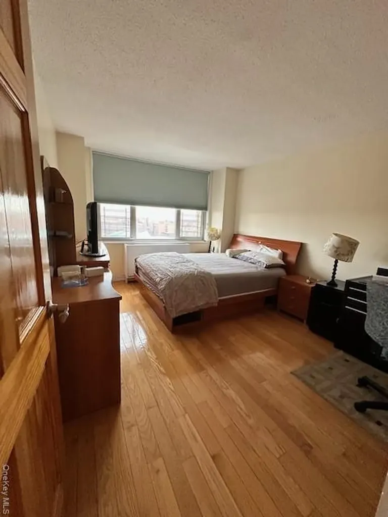41-40 Union Street Flushing NY 11355
