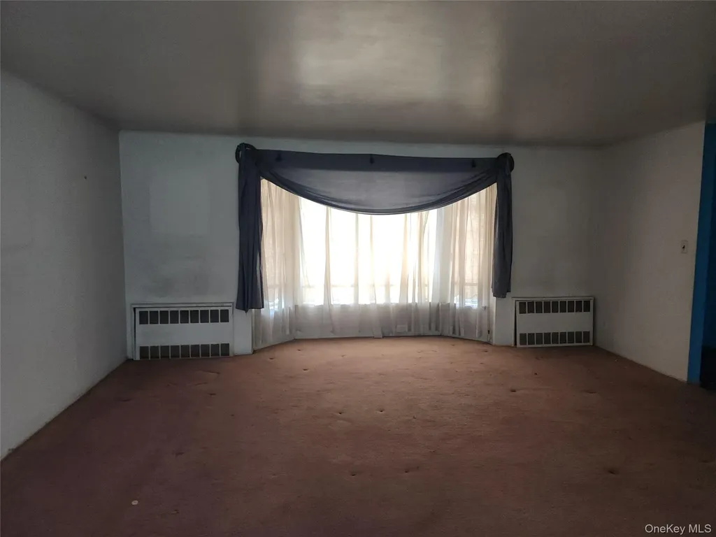 840 Sharon Lane Westbury NY 11590
