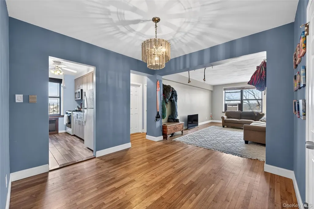142-21 26th Avenue Flushing NY 11354