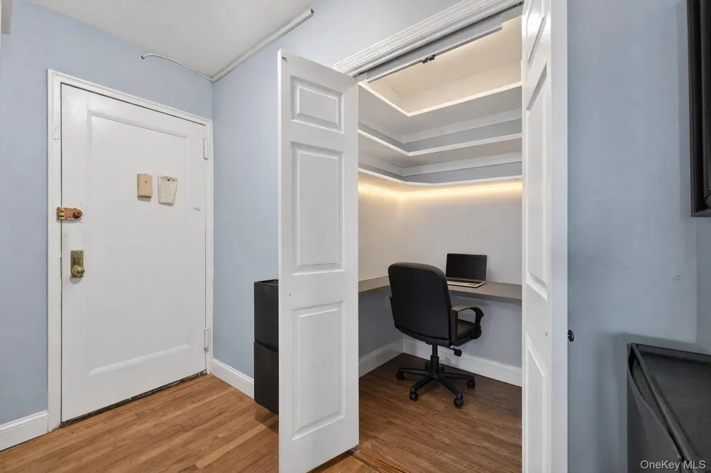 142-21 26th Avenue Flushing NY 11354