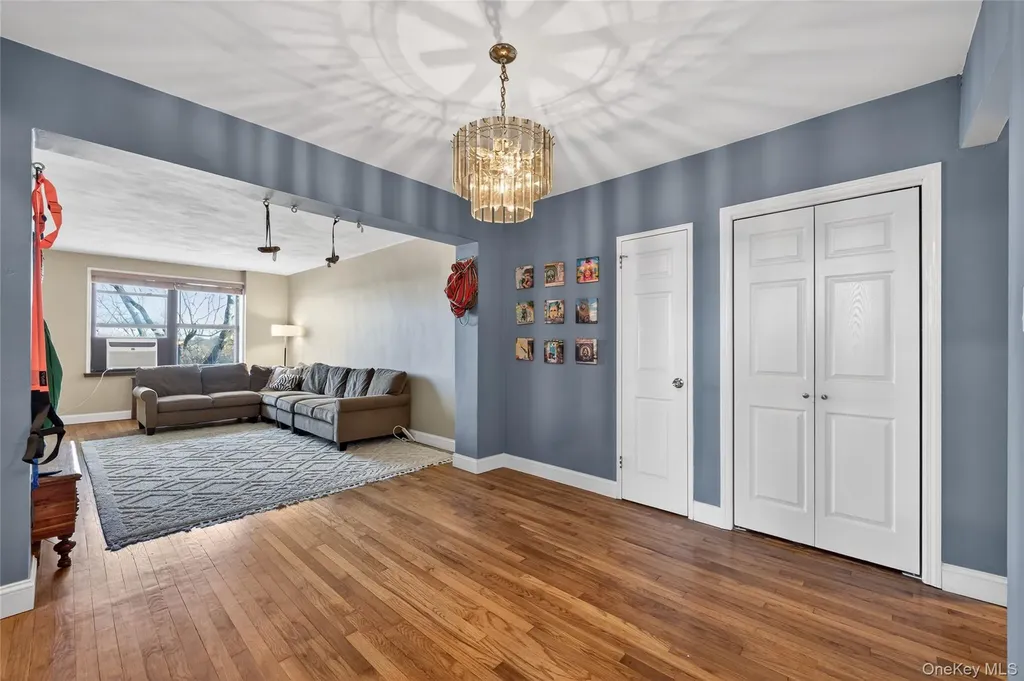142-21 26th Avenue Flushing NY 11354