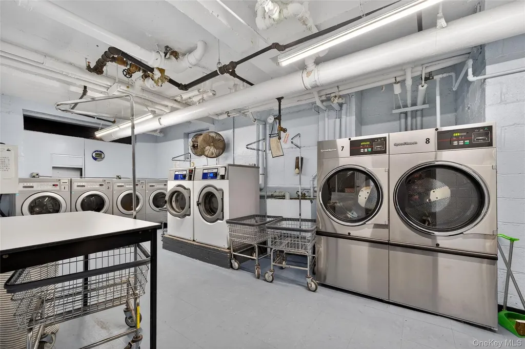 142-21 26th Avenue Flushing NY 11354