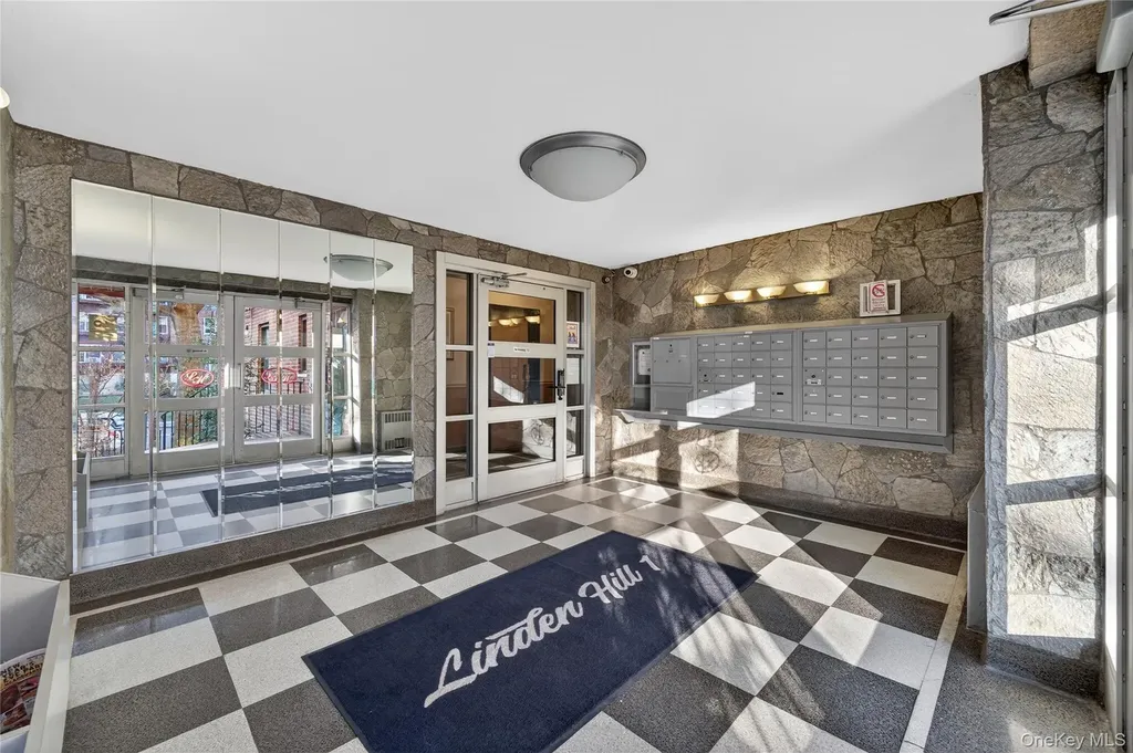 142-21 26th Avenue Flushing NY 11354