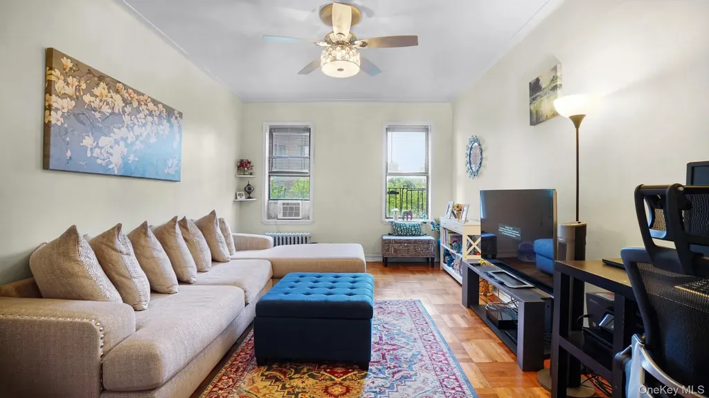 1922 Mcgraw Avenue Bronx NY 10462