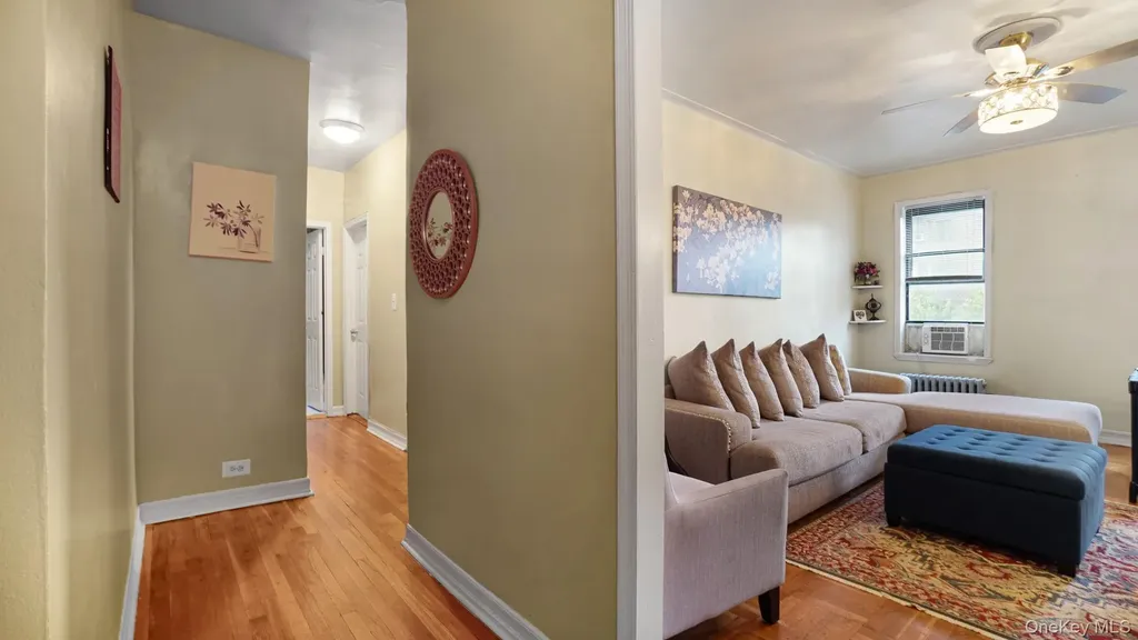 1922 Mcgraw Avenue Bronx NY 10462