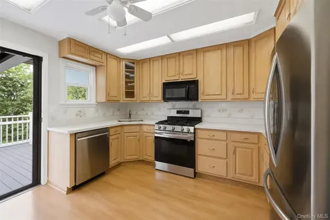 31 Top O Hill Road Wappingers Falls NY 12590