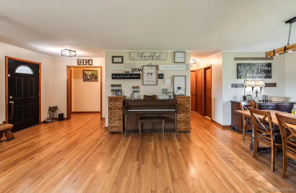 394 Smith Road Hyde Park NY 12538