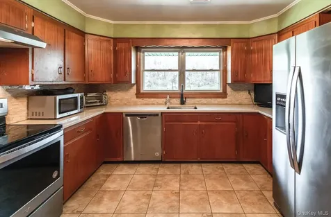 394 Smith Road Hyde Park NY 12538