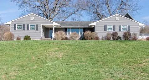 394 Smith Road Hyde Park NY 12538