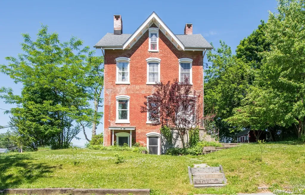 33 Cliff Street Beacon NY 12508