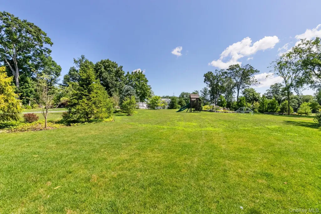 16 Boxwood Lane Rye NY 10580