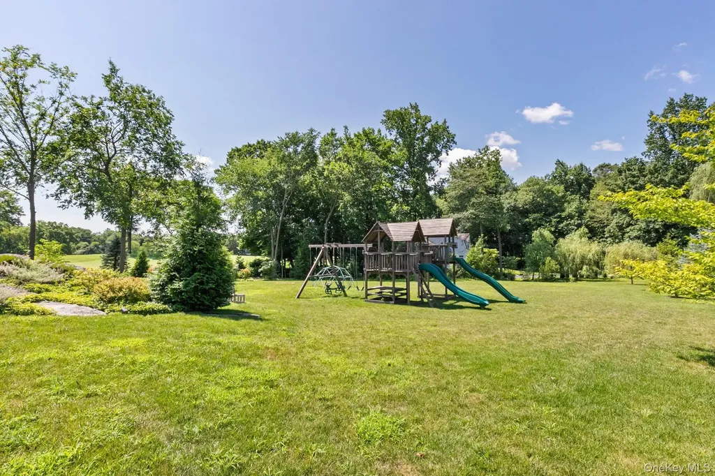 16 Boxwood Lane Rye NY 10580