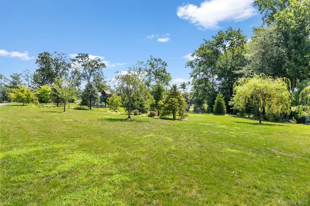 16 Boxwood Lane Rye NY 10580