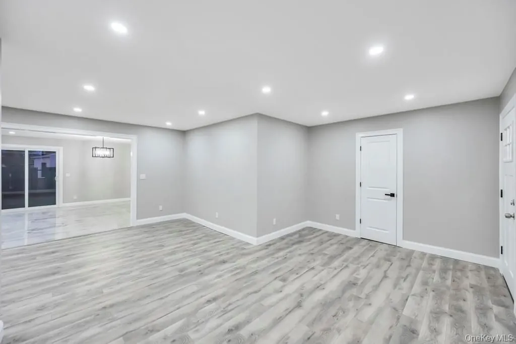27 Ash Street Central Islip NY 11722