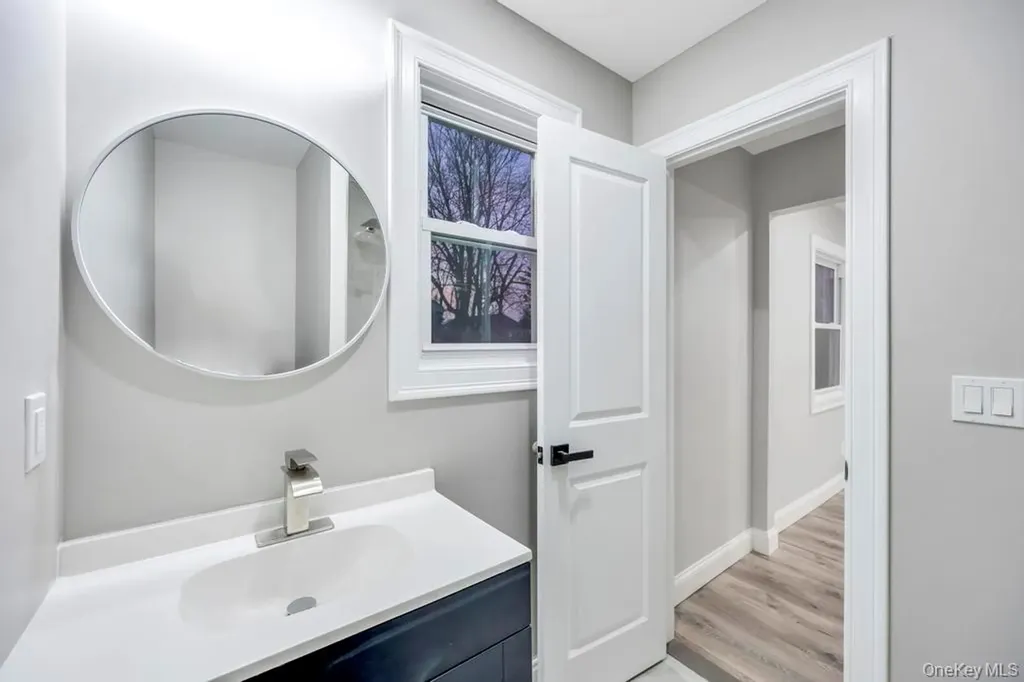 27 Ash Street Central Islip NY 11722