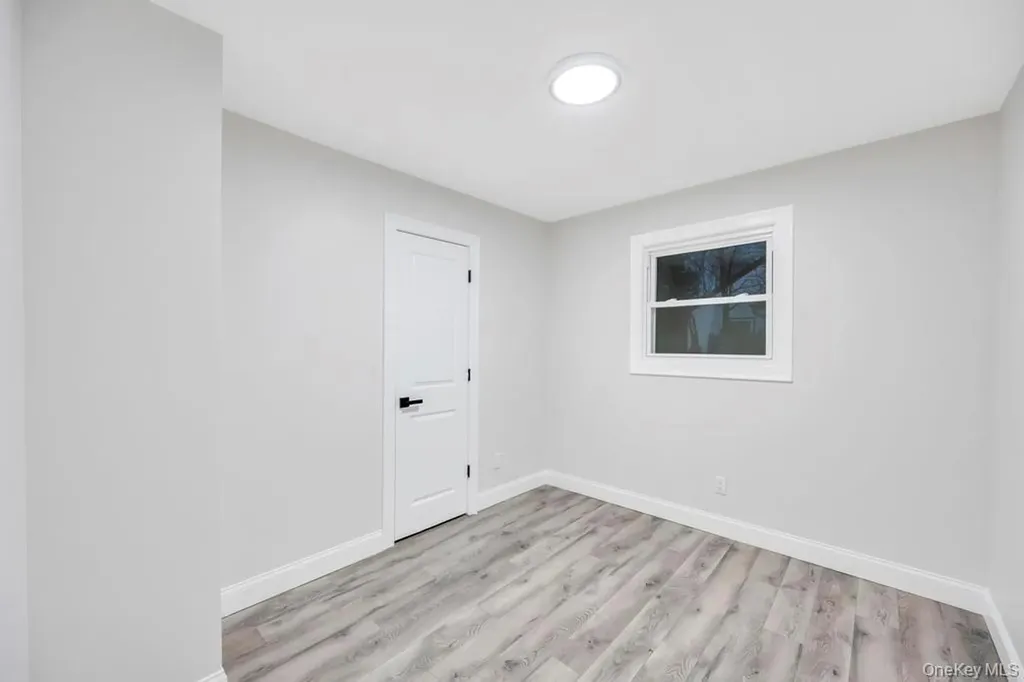 27 Ash Street Central Islip NY 11722