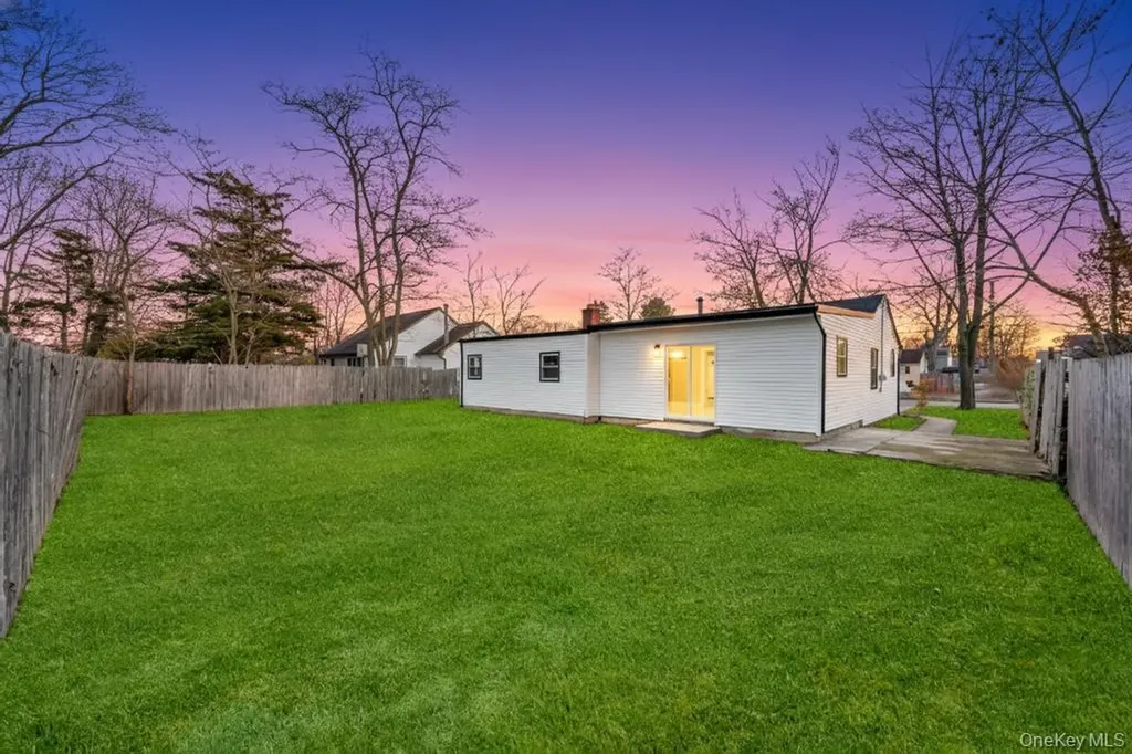 27 Ash Street Central Islip NY 11722