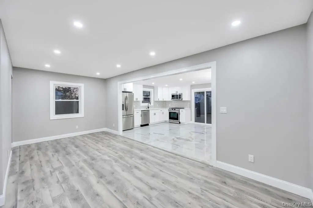 27 Ash Street Central Islip NY 11722