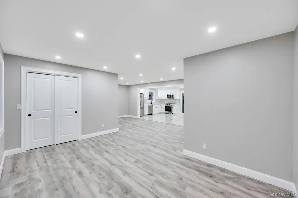 27 Ash Street Central Islip NY 11722