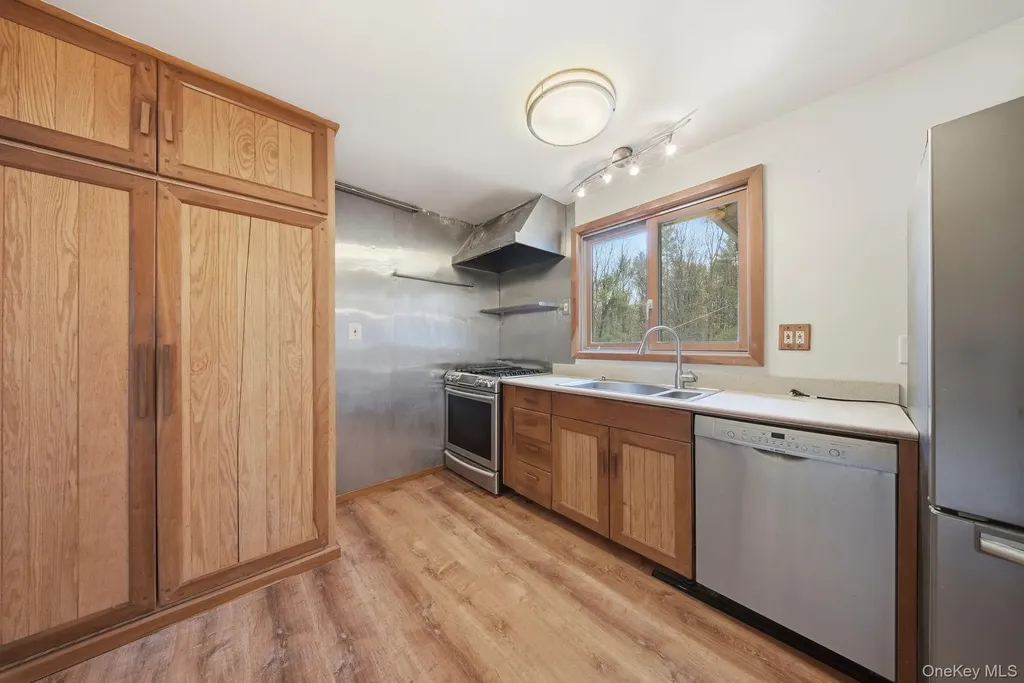 87 Airport Road Eldred NY 12732