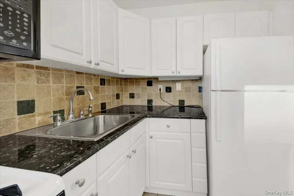 811 Bronx River Road Bronxville NY 10708