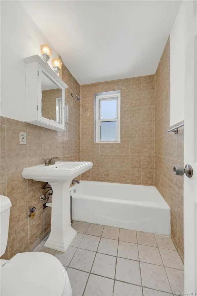 811 Bronx River Road Bronxville NY 10708