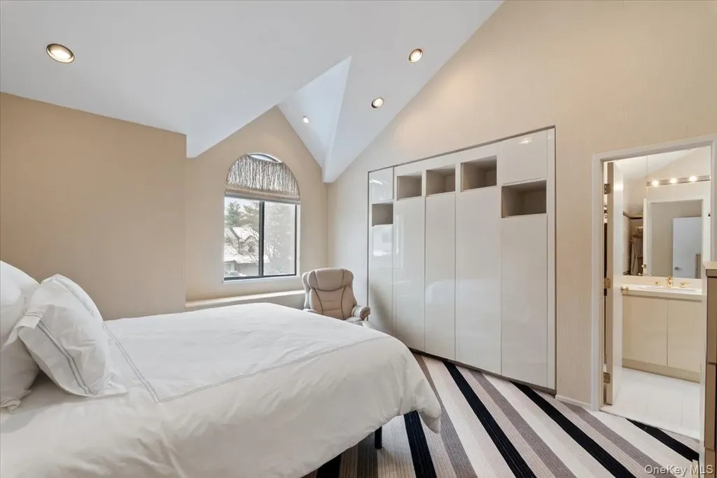 2 Brookridge Road New Rochelle NY 10804