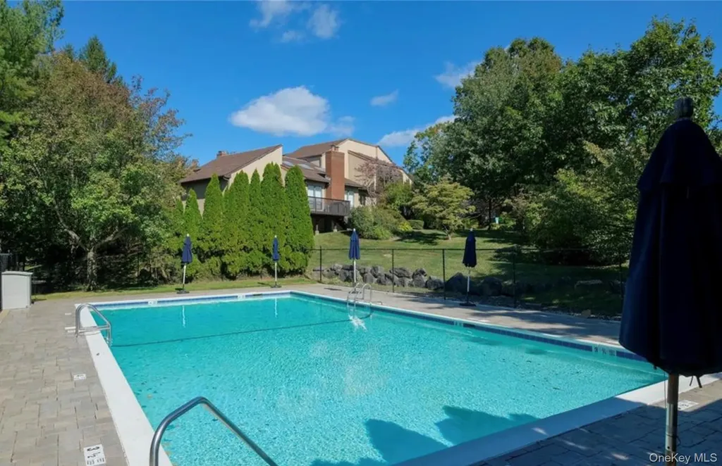 2 Brookridge Road New Rochelle NY 10804