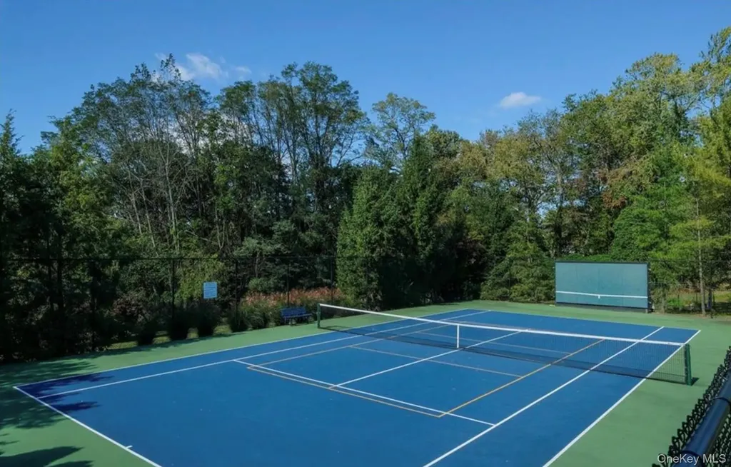 2 Brookridge Road New Rochelle NY 10804