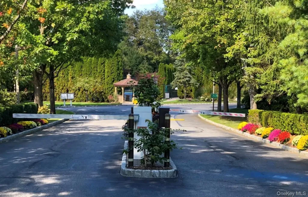 2 Brookridge Road New Rochelle NY 10804