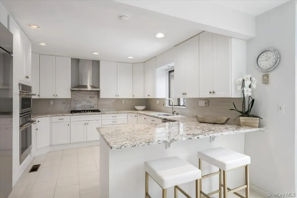 2 Brookridge Road New Rochelle NY 10804