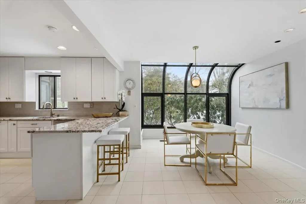 2 Brookridge Road New Rochelle NY 10804