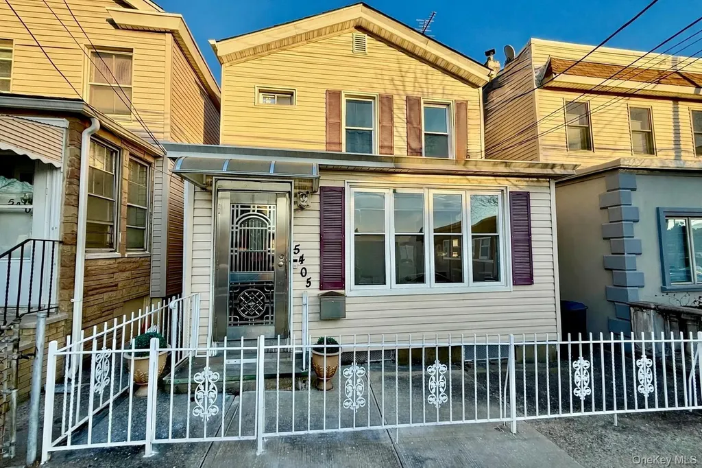54-05 68th Street Maspeth NY 11378