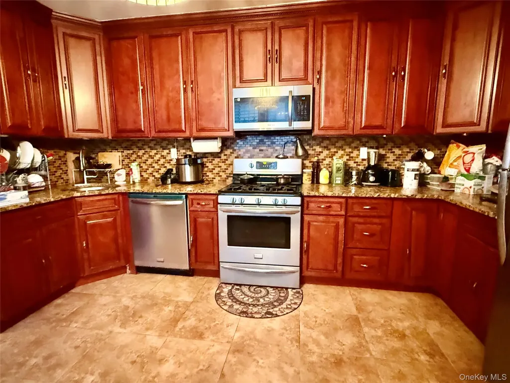 54-05 68th Street Maspeth NY 11378